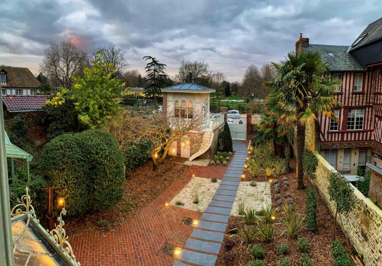 Bed and Breakfast La Petite Folie Honfleur Esterno foto